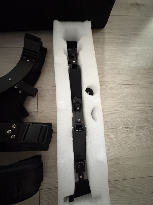 Sistem universal de sustinere gimbal cu vesta