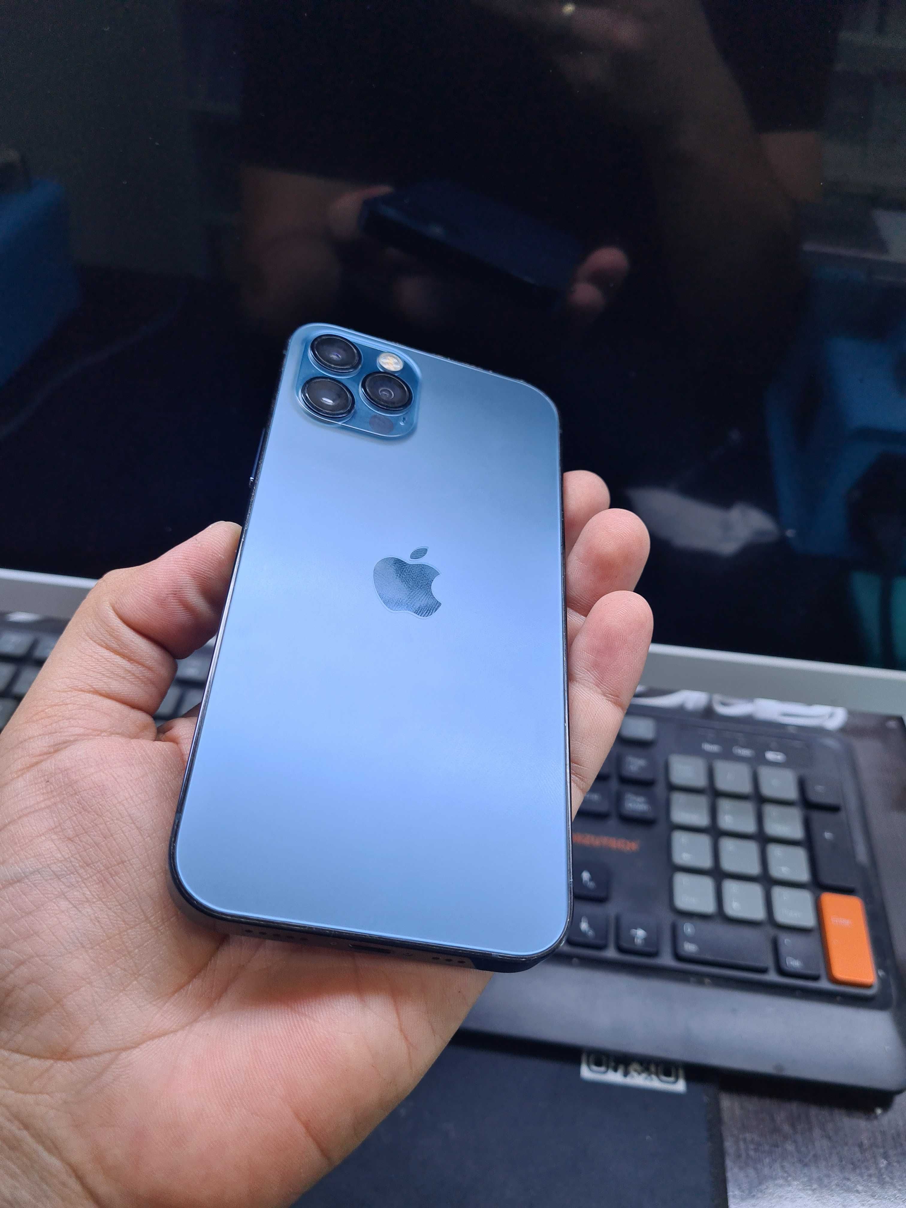 Iphone 12 pro в хорошем состоянии