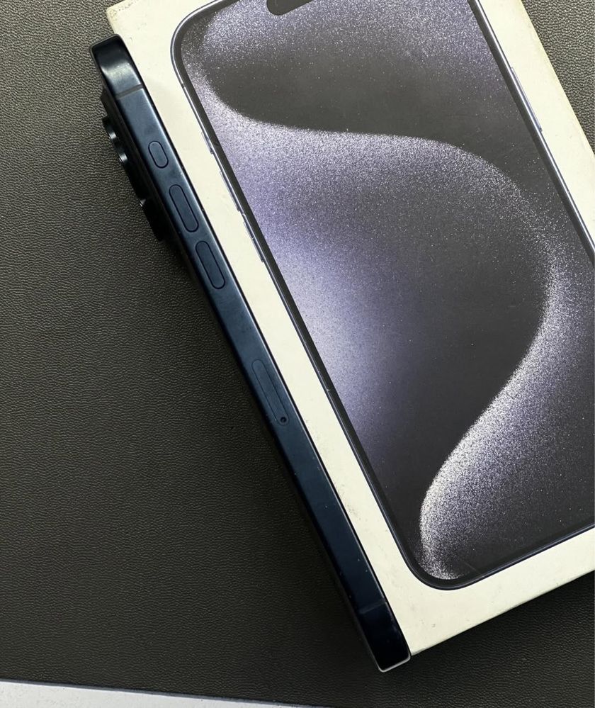 IPhone 15 pro 90%