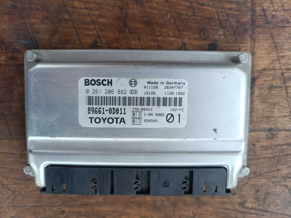 Компютър за Тойота Ярис / Toyota Yаris 1.0I - 89661-0D011