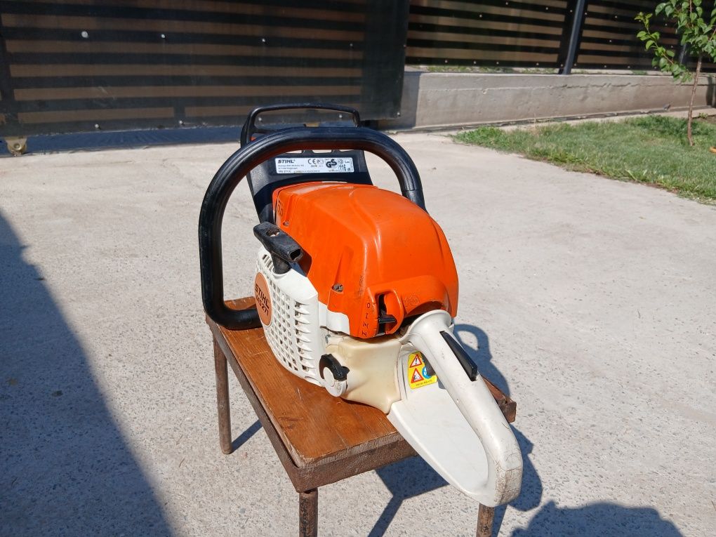 Vând drujba stihl ms 271 c