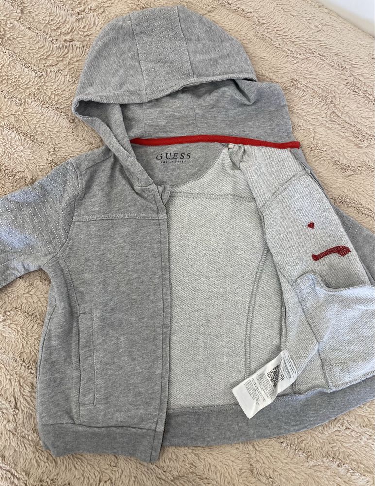 Детски спортен екип Guess за момче, размер - 4 години