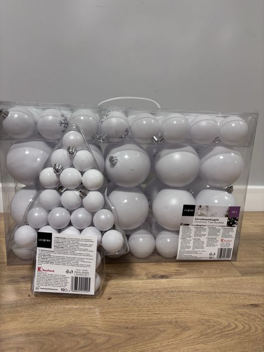 Нови Коледни топки 68 броя + 24 броя