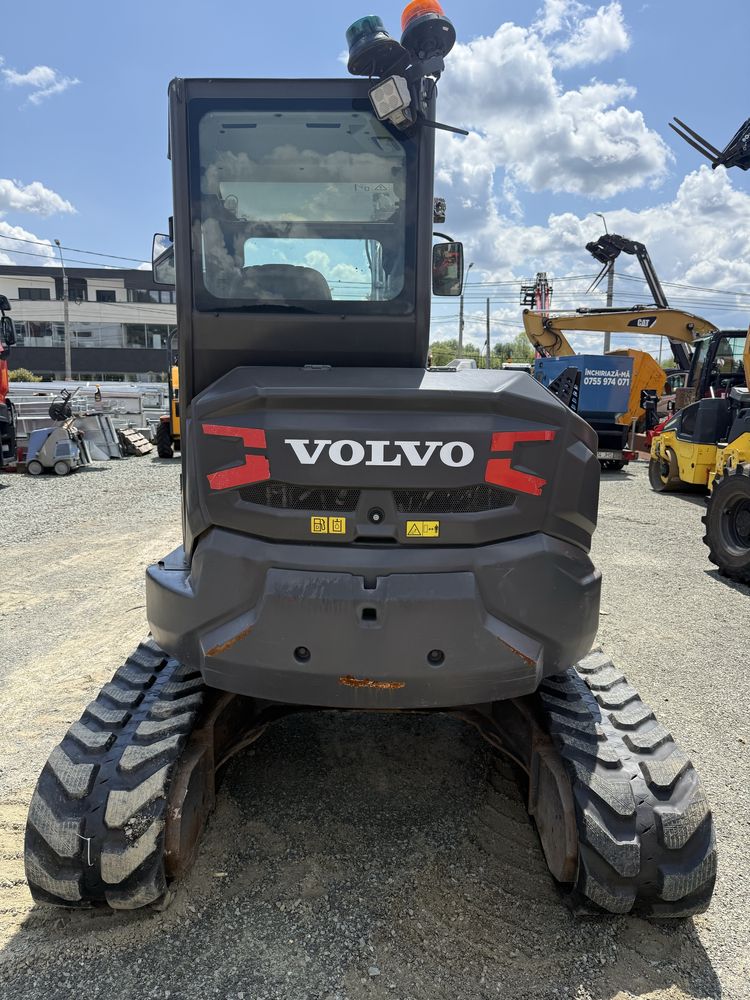 Excavator Volvo ECR50F an 2021 ore 2300 senile nefolosite service facu