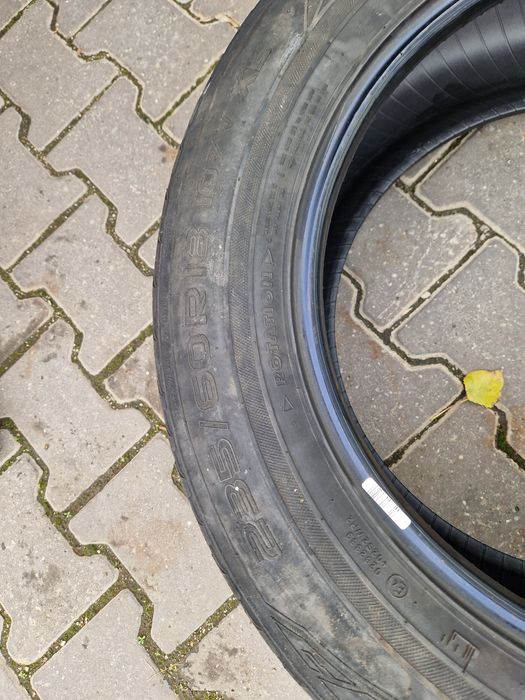 235/60R18 Nokian WR SUV 3