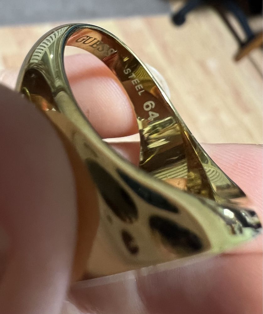 Мъжки пръстен guess 17г.