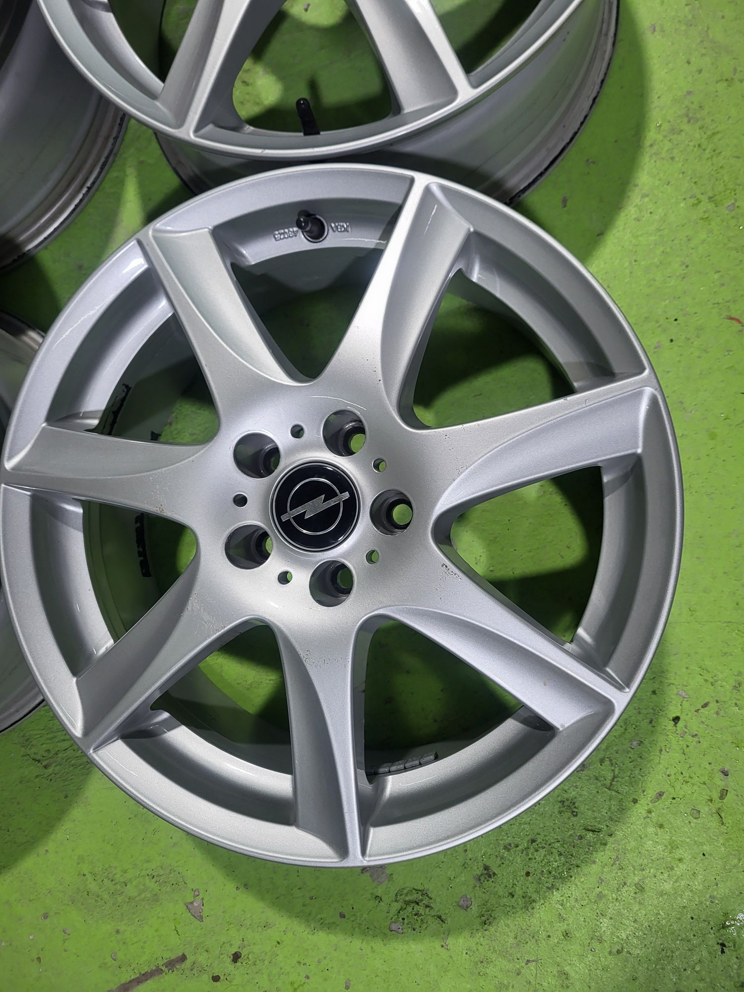 17 5x105 Opel лети джанти 5х105