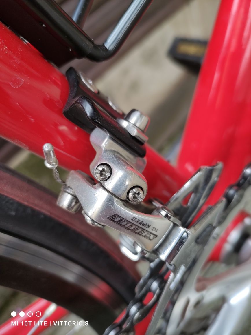 Шосеен велосипед Ferrus Racing CRI Twin Air 28 Campagnolo Veloce