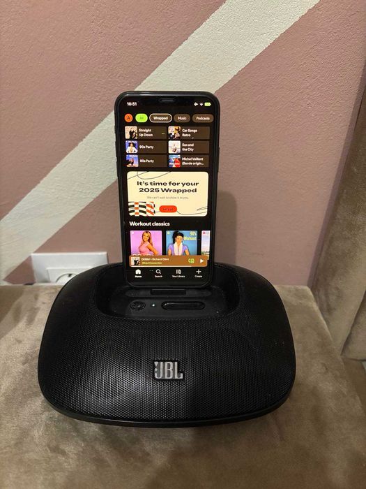 JBL OnBeat Micro - тонколона с Lightning за iPhone/iPod