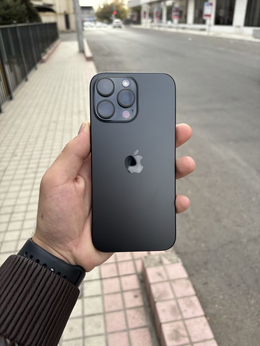 Iphone 16 pro max 100% 33 sikl