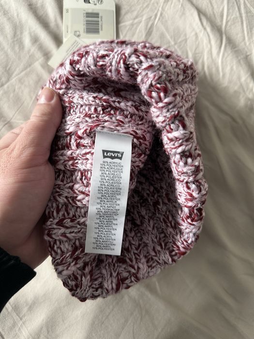 Levi's caciuna dama din tricot OS culoare roz&alb noua originala