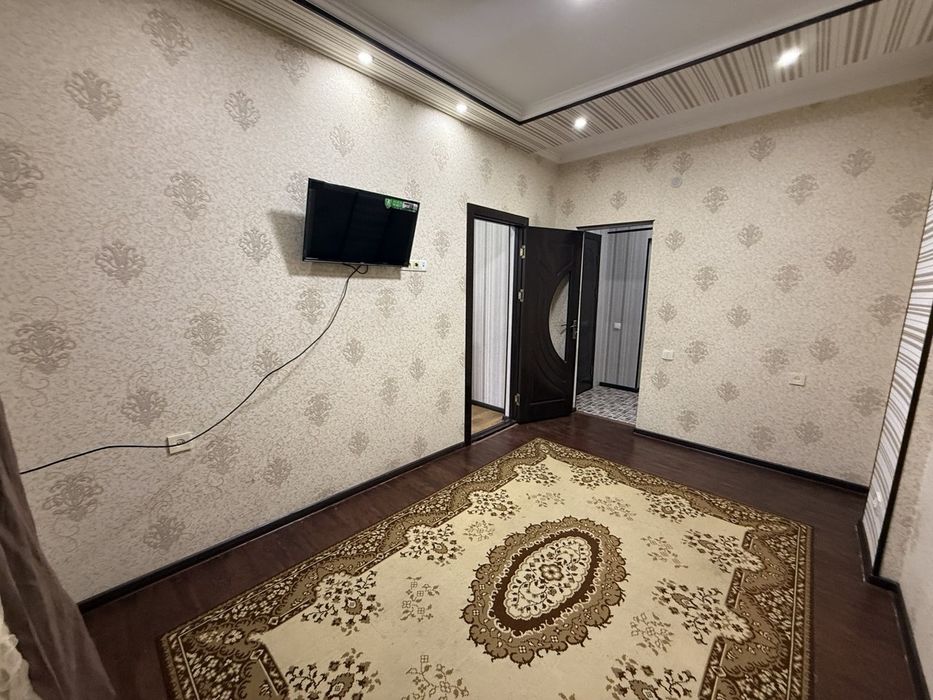 Моника томонда жойлашган 1 хонали квартира ижарага берилади