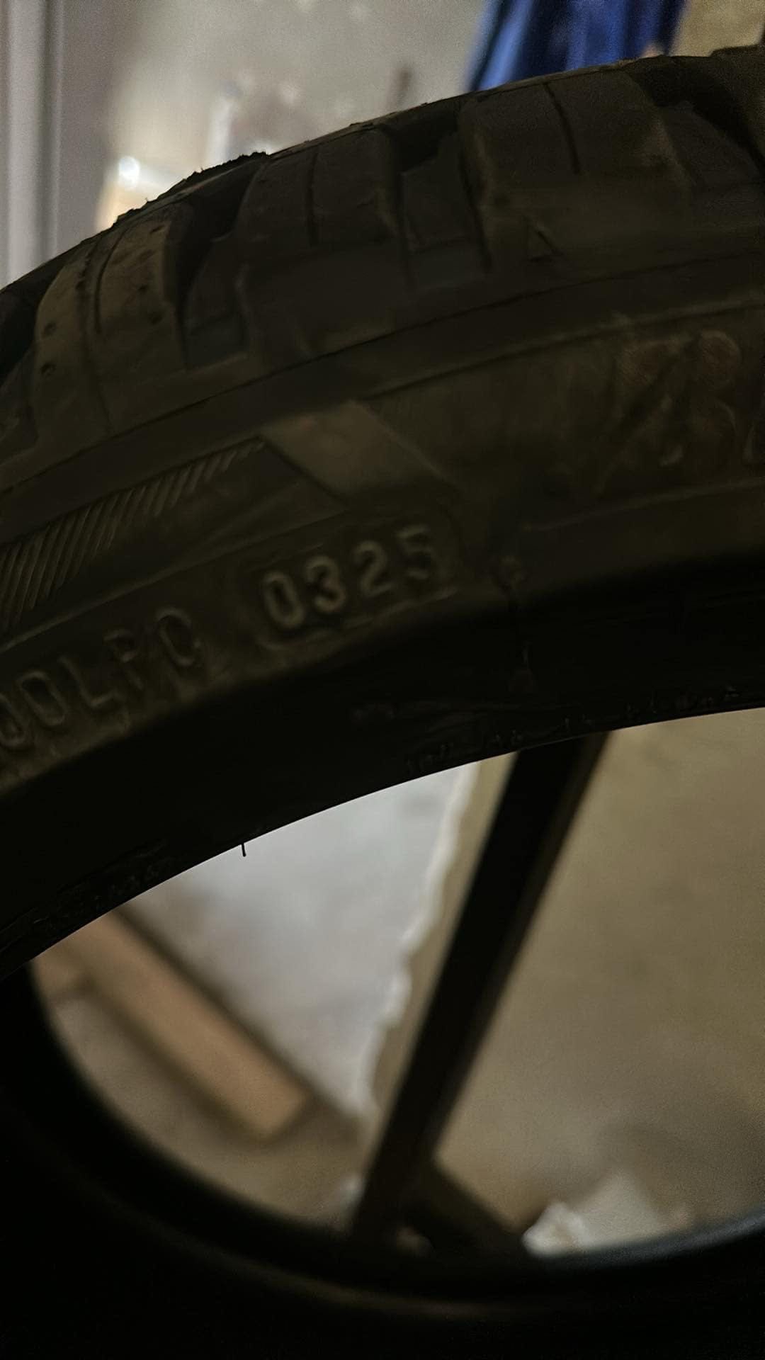 Чисто нови гуми- BRIDGESTONE TURANZA R18