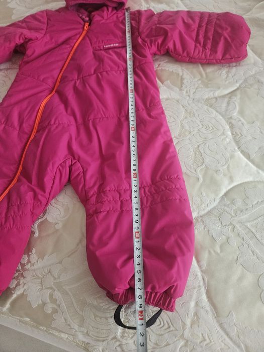 Космонавче за 18 месеца момиче и ръкавички