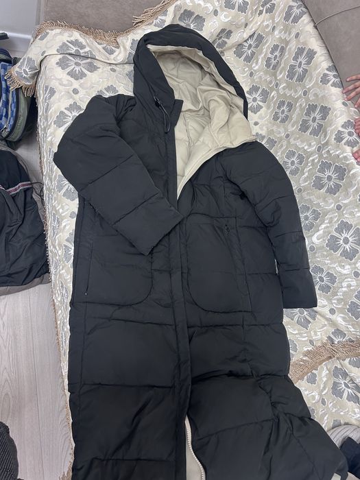 Прдам жунский пуховик 7 тыс