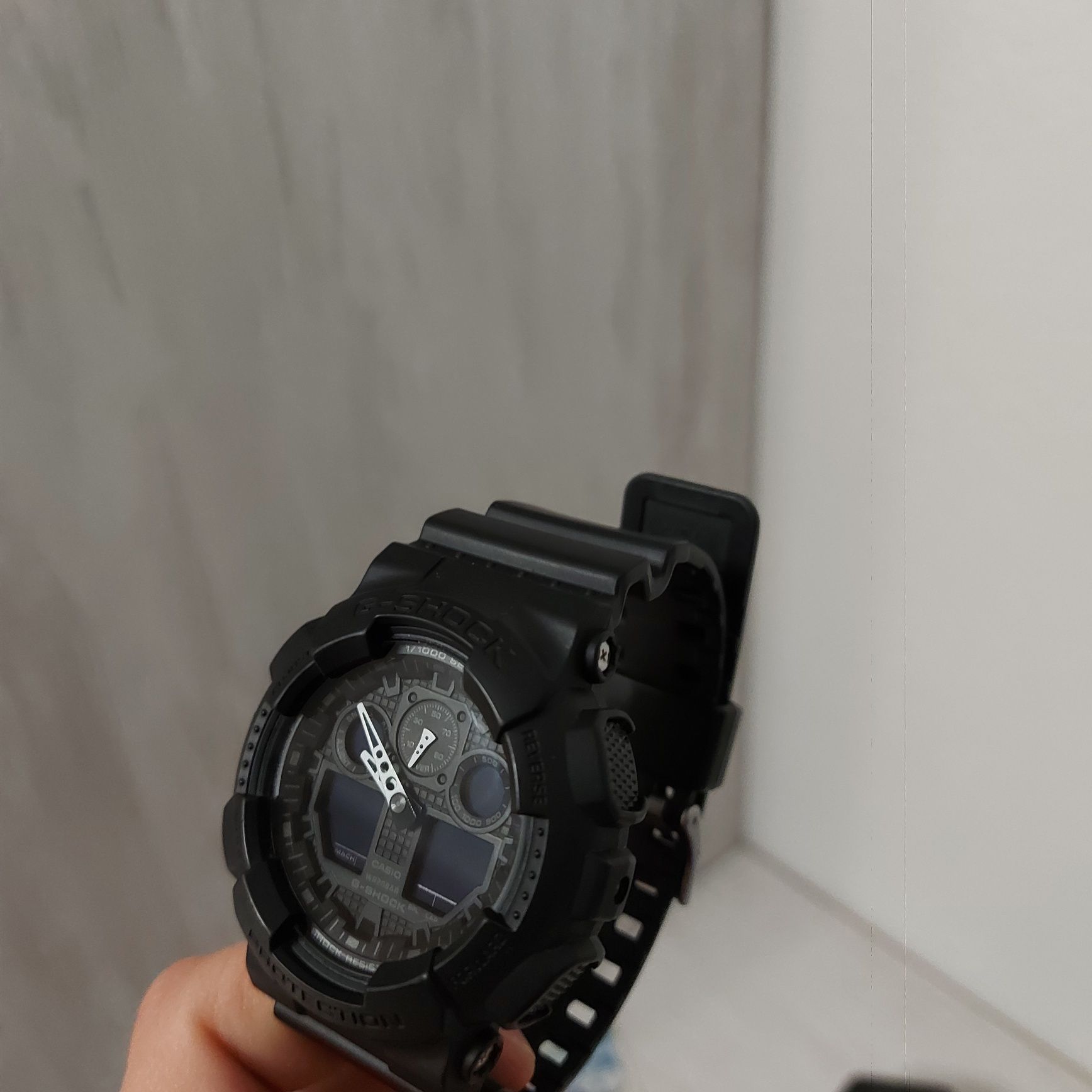 Часовник Casio G-Shock GA-100