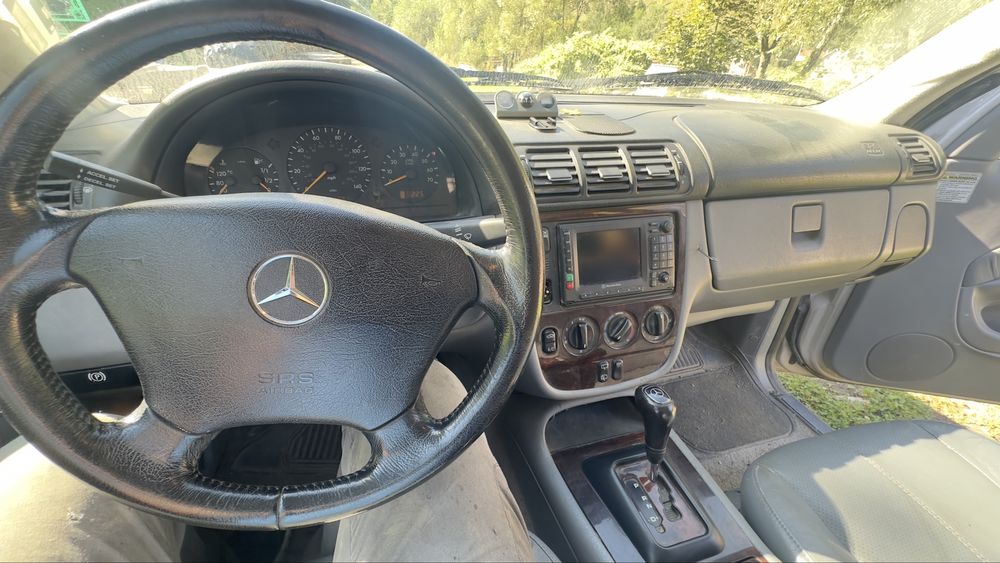 Mercedes-Benz ML 320 benzina - model SUA - imatriculat in Bulgaria
