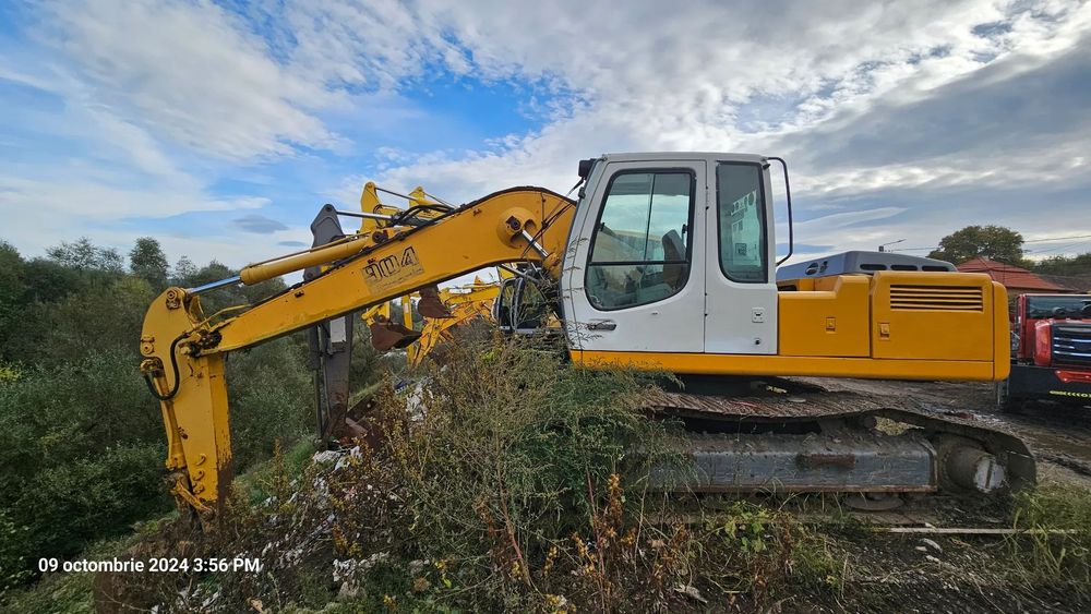 Liebherr R 904 Excavator pe șenile