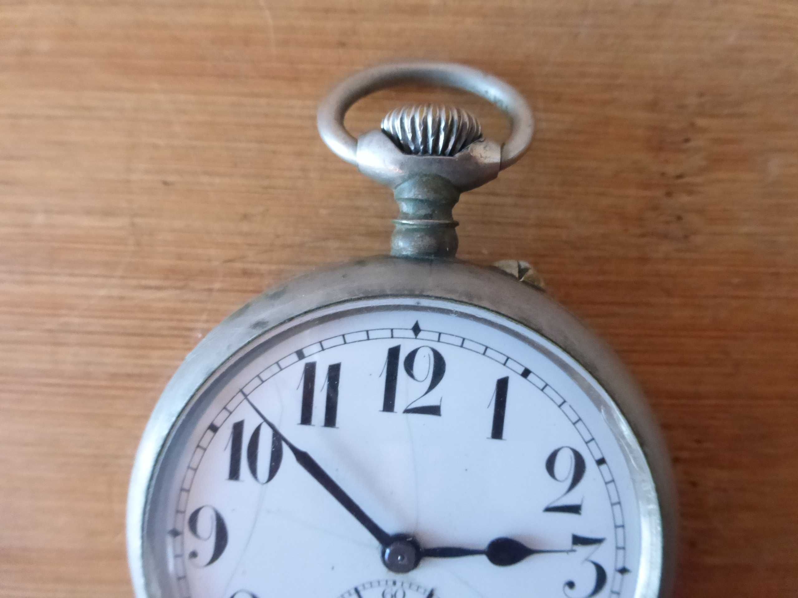 Швейцарски джобен часовник 1900 г