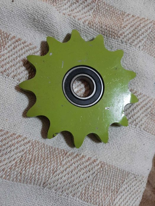 Vand Pinion CLAAS ROLLANT  Z 13 (dinti)