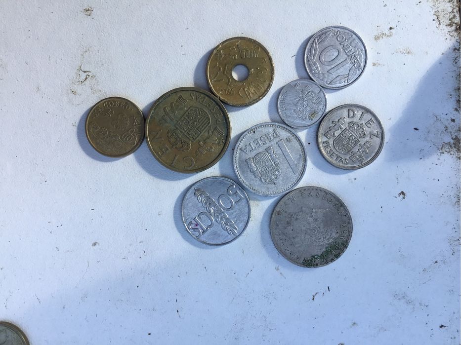 Ceas de dama Lorus japan si monede romanesti vechi pret bun