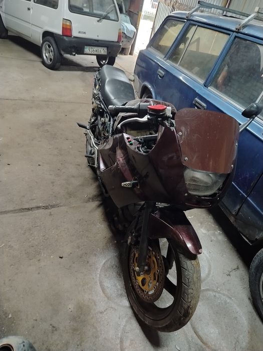 Suzuki GSX 250 F на запчасти