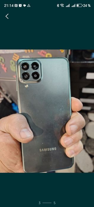 Samsung Galaxy M33 5G / 128GB / 6GB Rami 
Android 14