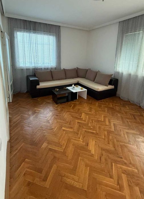 Апартамент под наем  в кв. Чайка