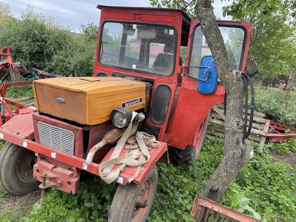 Tractor U445 stare bună