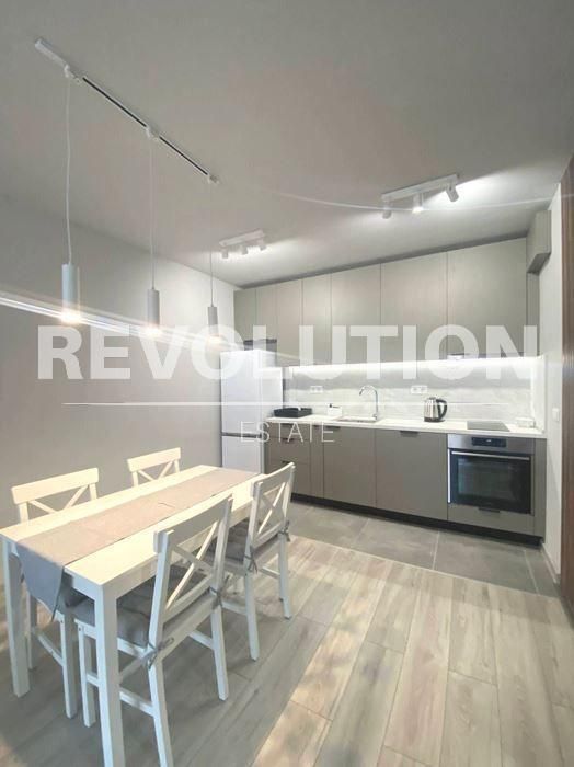 Двустаен апартамент в района на Център!