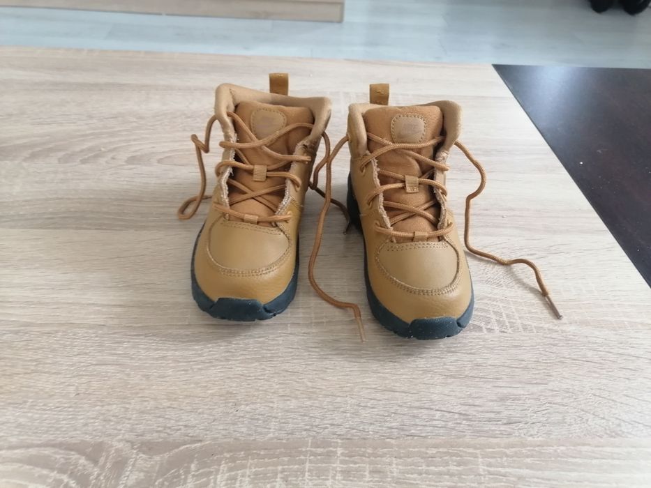 Детски боти Nike Manoa. 26 номер