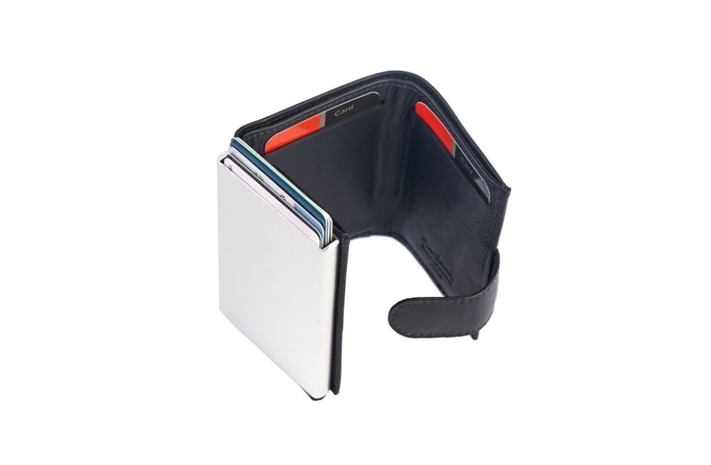 Portofele PIERRE CARDIN cu inchidere snap-on