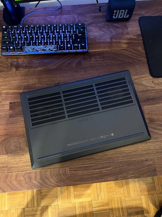 HP OMEN 15, AMD Ryzen 7 5800H, 32GB, 512 GB SSD, GeForce RTX 3060 6GB