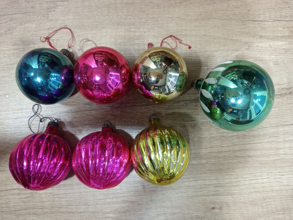 Продам  елочные игрушки СССР, набор шишки и шары, разные фигурки