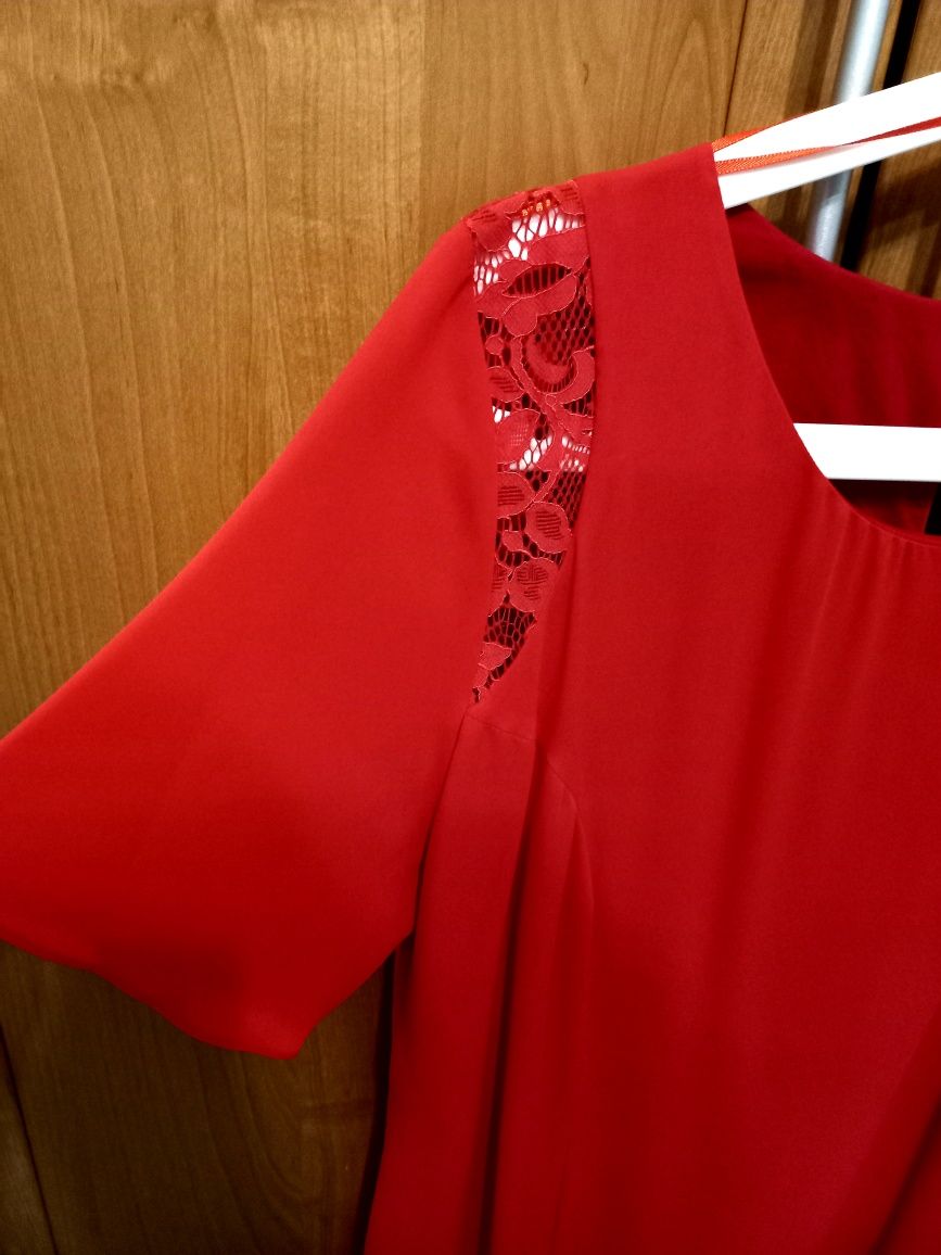 Вечернее красное платье