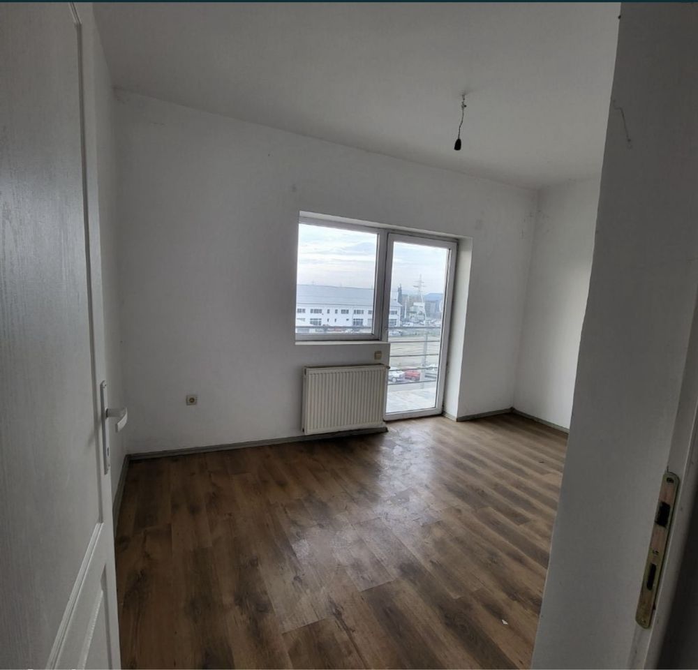 Vand apartament 2 camere