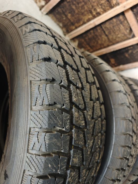 Зимние шины Toyo 275/65/17