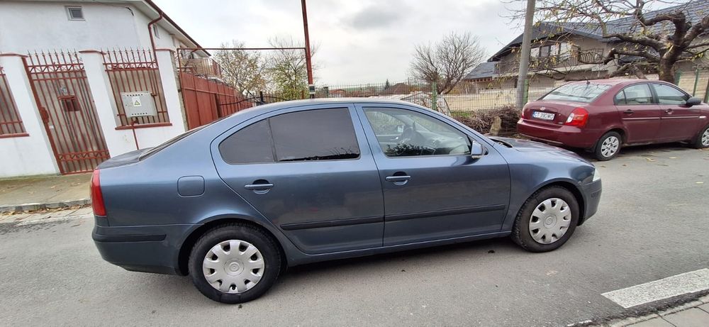 Vând Skoda Octavia 2