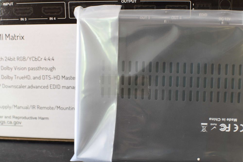 Vand comutator Ultra HD 4x4 HDMI Matrix Switch With Remote Sigilat