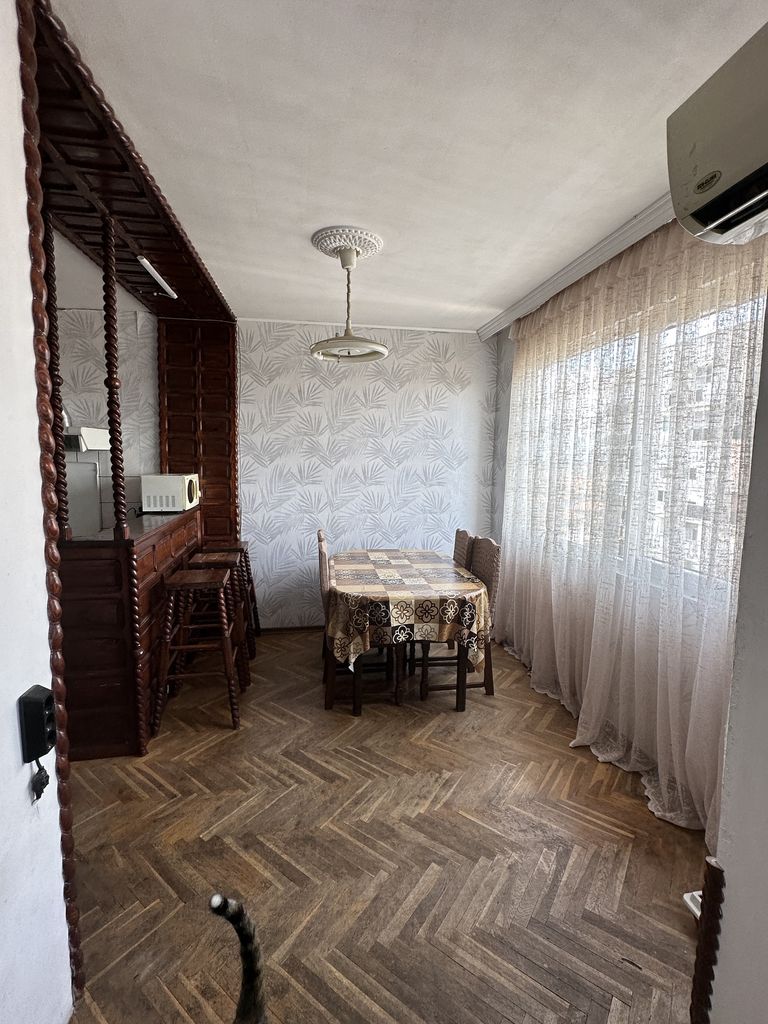 Продава се Четиристаен апартамент в Пазарджик, Моста на Лютата - 91 кв.м за 1017 €/кв.м - Снимка #2