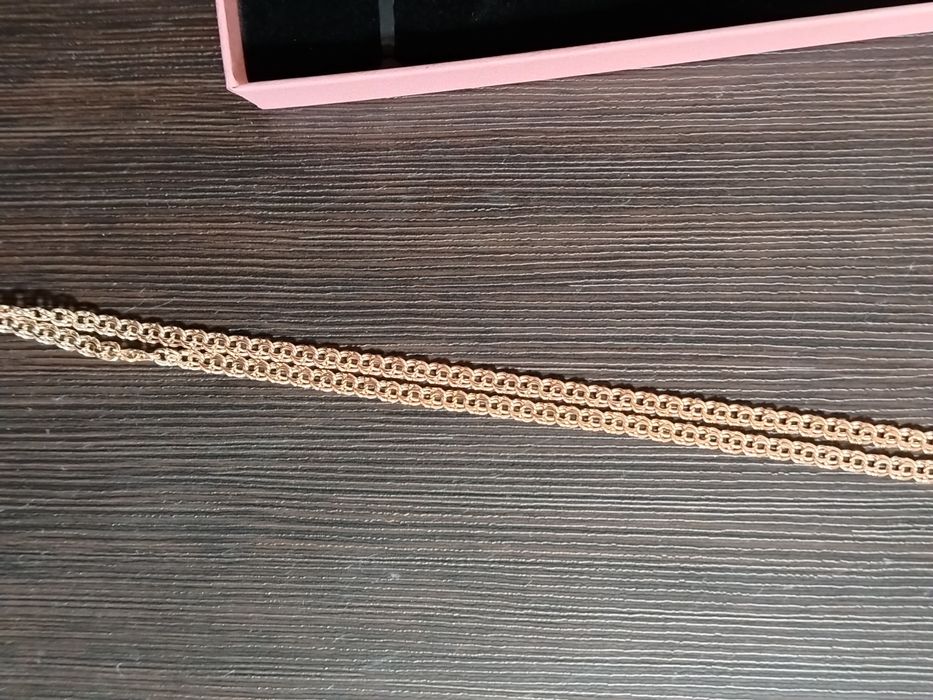 Продам новую золотую цепочку