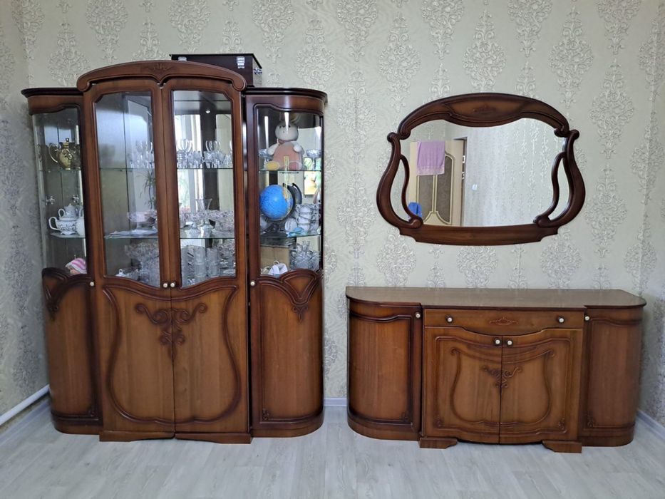 Гарнитур және диван кресло және мини диванмен