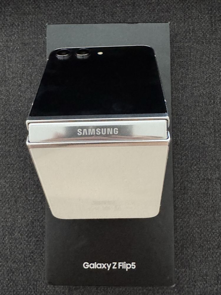 Samsung Z Flip 5