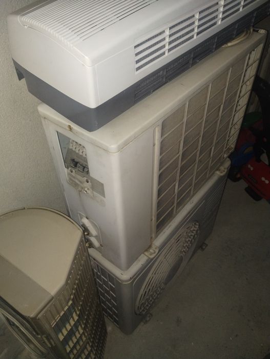 Osaka 12000btu Hitachi 12000 btu