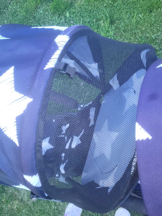 Триколка за близнаци