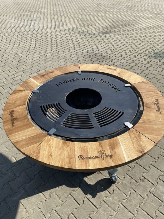 Grătar hexagonal cu plita rotundă oțel + fonta gratarean.com