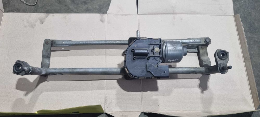 Ansamblu stergatoare complet cu motoras VW Golf 6 5k1955119 5K1955023