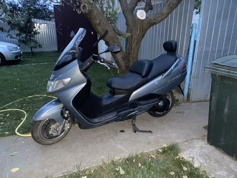 Suzuki Burgman 250