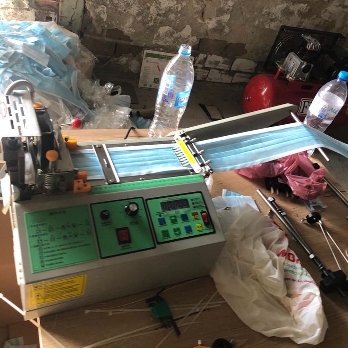 Машина за пресоване/ изглаждане на плат, гилотина за рязане на плат