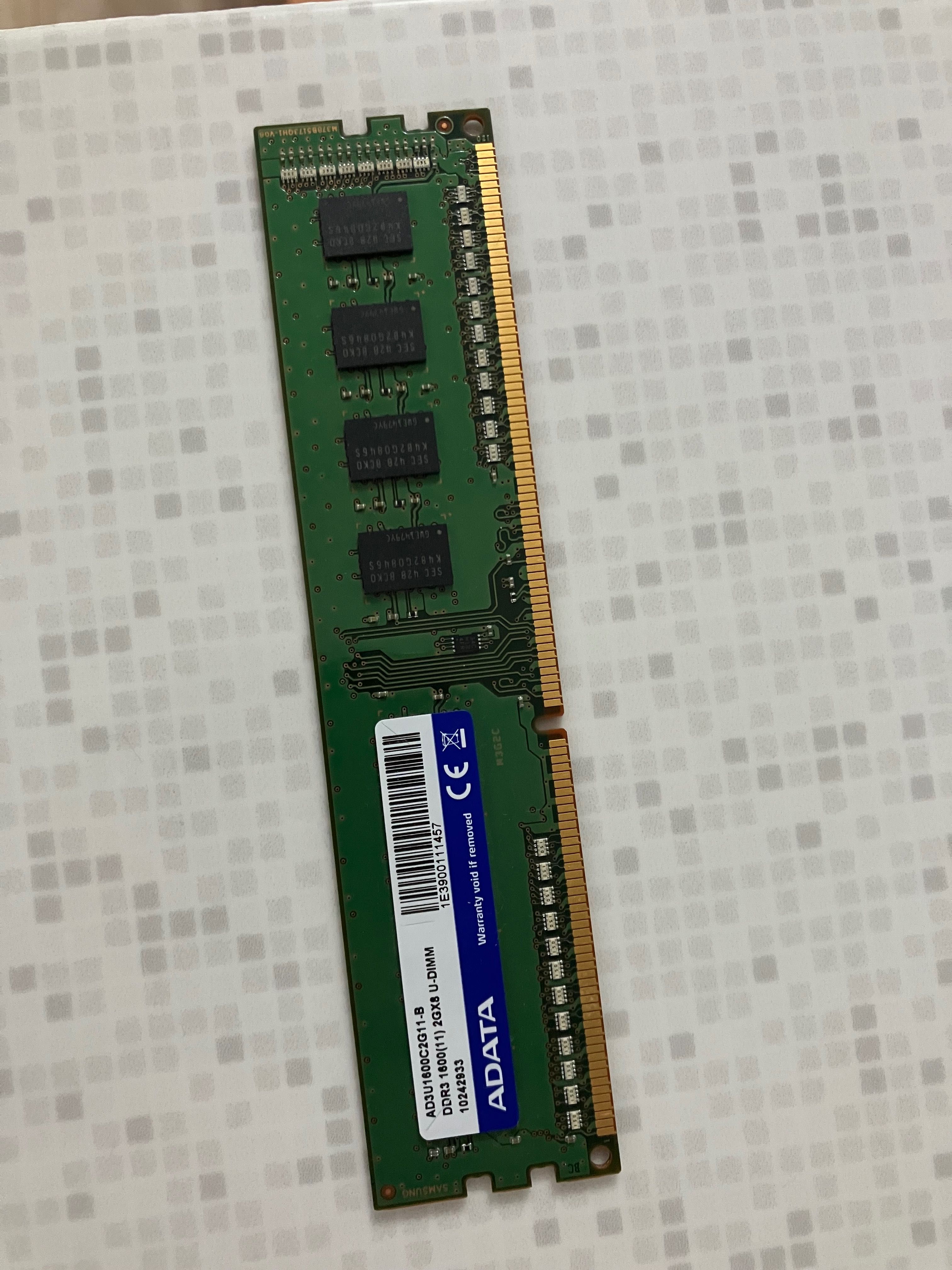 Vând 2 DDR3 ADATA 2GB DDR3 1600MHz AD3U1600C2G11-B